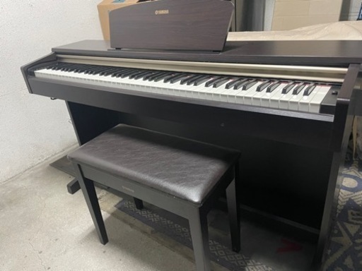 ヤマハ　電子ピアノYDP-J151　ARIUS（アリウス）》2007年製 YAMAHA椅子付き