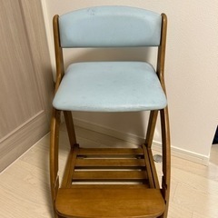 子供用の学習用チェア