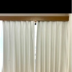 カーテンの画像