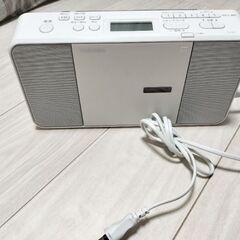 東芝　CDラジオ　TY-C250