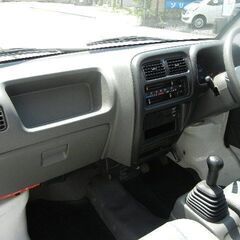 平成１２年式　スズキ　キャリートラック　ＫＵ　走行１９６５３キロ！エアコン　パワステ付　三方開　ドアバイザーの画像