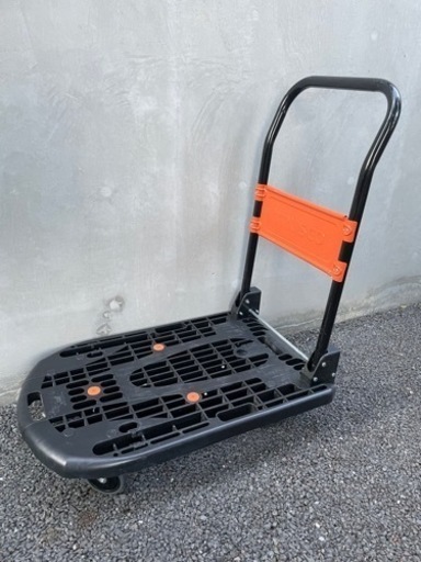 本日限定価格。トラスコ台車　ポケットバック　