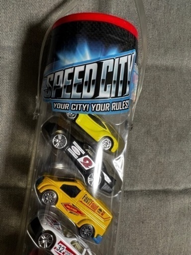 誕生日プレゼントやクリスマスプレゼントなどに【未使用】トイザらス　スピードシティ ミニカー25＋アクセサリー10 ダイキャストビークル