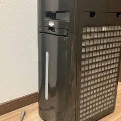 空気清浄加湿器　SHARP KC-J50-H 0円の画像