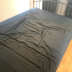 【無料】セミダブルベッド   枕2つ付きの画像