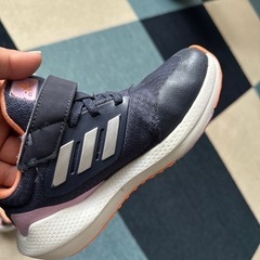 adidas スニーカー 18cmの画像