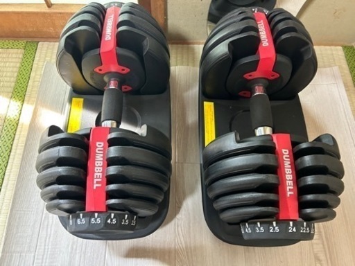 ベンチ台と2.5kg〜24kg可変式ダンベルのセットです！