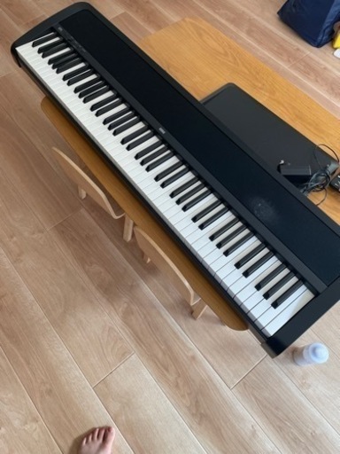 電子ピアノ