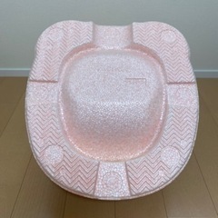 【美品】リッチェル　ひんやりしないバスチェアの画像
