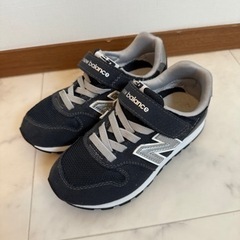 子ども靴(スニーカー) 18cm　ニューバランスの画像