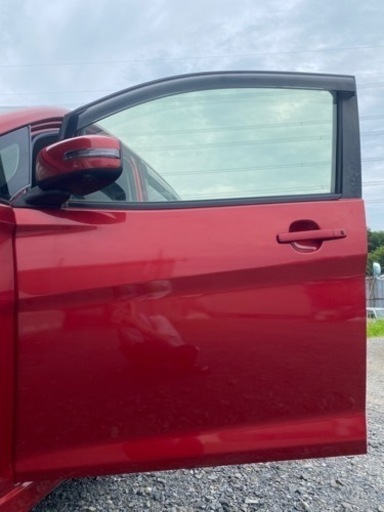 デイズ B21W ハイウェスターX 左フロントドア 初年度登録2017年5月 P26 スパークリングレッドM 日産