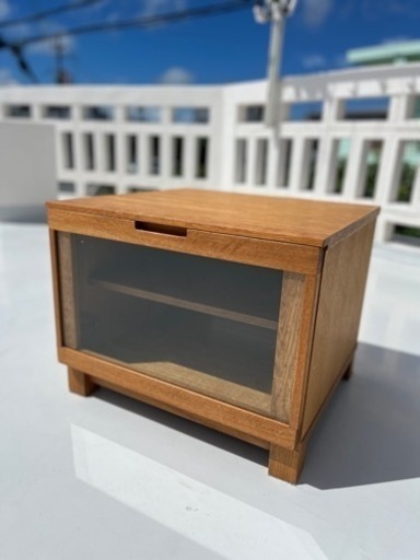 ナチュラルな雰囲気のテレビ台