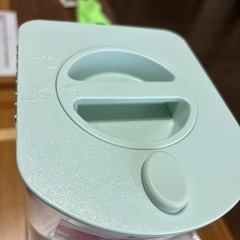 【決まりました5.30⠀】電動ふわふわ とろ雪 かき氷器 製氷カップ付き グリーンの画像