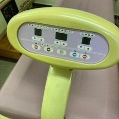 ローリングベッド　上のカバーはかなり伸びてますが機械は動きます