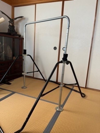 室内用　鉄棒　トランポリン