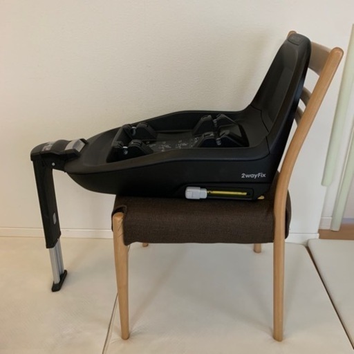取引中 マキシコシチャイルドシート ISOFIXベースセット