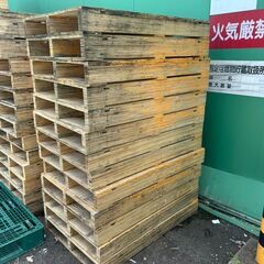 【無料/使用感あり】木製パレット　木パレ　(合計14枚)差し上げ...