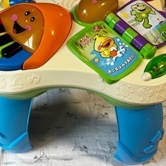 フィッシャープライス　おしゃべりバイリンガルテーブルの画像