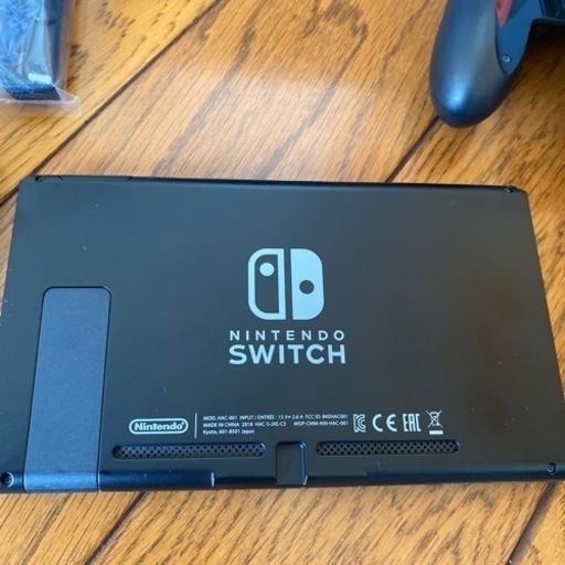 市内お届け可能　美品　任天堂Switch ※ポーチお付けします。