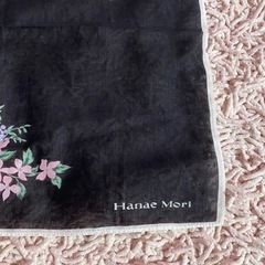 ハンカチ　モリハナエ　森英恵 HANAE MORI  38.5×41.5センチの画像