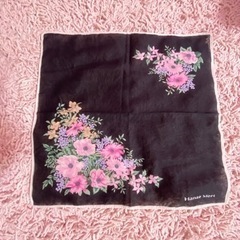 ハンカチ　モリハナエ　森英恵 HANAE MORI  38.5×41.5センチの画像