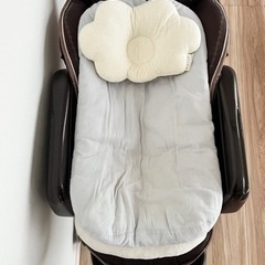 コンビ　ネムリラ　スイング　抱っこ布団、mofuaベビー枕付きの画像