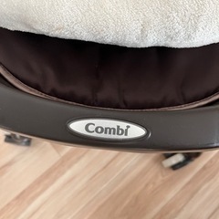 コンビ　ネムリラ　スイング　抱っこ布団、mofuaベビー枕付きの画像