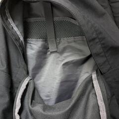 UNIQLO ユニクロ バックパック リュック ブラックの画像