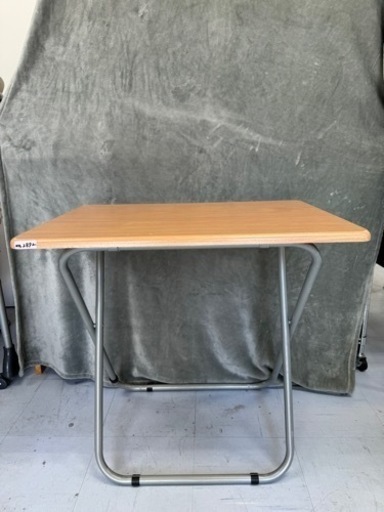 【値下げしました】折りたたみ デスク 幅70×奥行50×高さ70.5cm コンパクト スリム収納 傷がつきにくい 完成品 ナチュラルNo2892