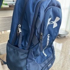 美品! UA バックパック(ネイビー)の画像