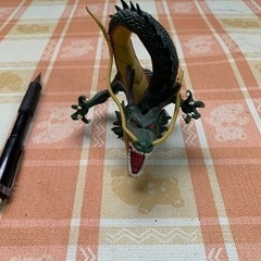 ドラゴンボール　神龍　フィギュア