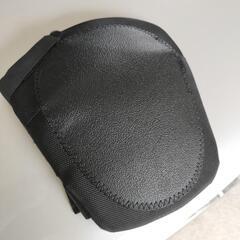 新品　ひざプロテクター２個組　マジックテープで固定しますの画像