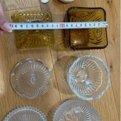アンティーク調ガラス？小物入れの画像