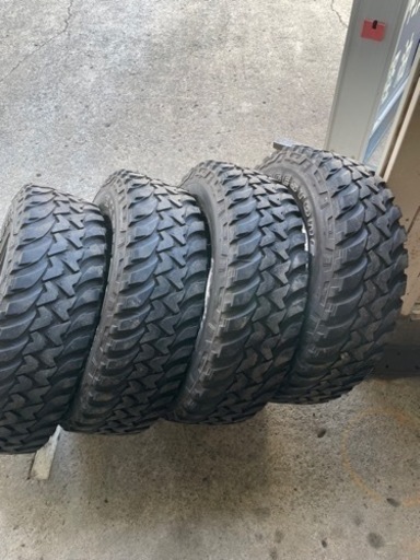 BSタイヤ225／75R16
