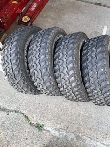 BSタイヤ225／75R16
