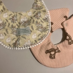 赤ちゃん　スタイ　よだれかけ