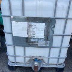 水タンクー1000l