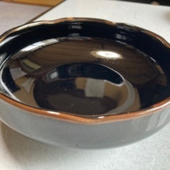 無料！上品な黒色の深皿　1枚