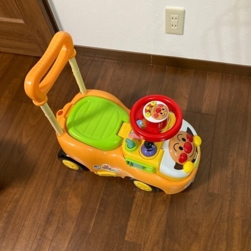 お話し中　アンパンマンカー　中古