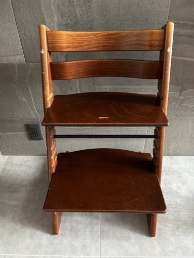 ストッケ　トリップトラップ　TRIPP TRAPP