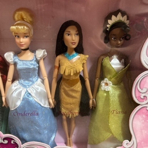 ディズニーストアで購入した ディズニープリンセス11体ドール