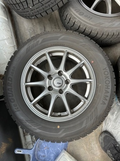 【使用1シーズンのみ】ヨコハマ215/65R16