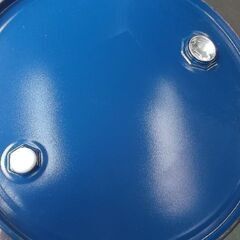 空ドラム缶200Lです大小フタ付で今さっき本日入荷なので美品.室内保管です。早く来られる方を優先させてください。引取時送料無料　発送は着払い発送の画像