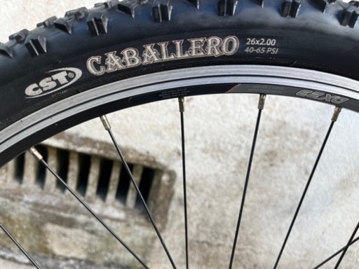 US??８段ギア26インチマウンテンバイクCannondale F6自転車街乗り通勤車通学車?プロフ必読 