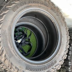 ヨコハマ ブロックタイヤ 4本セットの画像