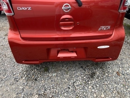 デイズ B21W ハイウェイスターX リアバンパー 初年度登録2018年5月 P55 スカーレッドM 日産