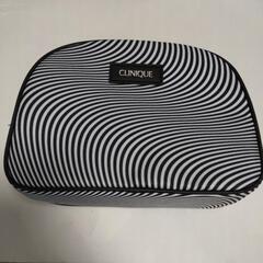 クリニーク　ポーチ