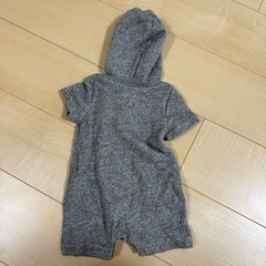 【新品未使用タグ付き】ギャップ0-3monthsの画像