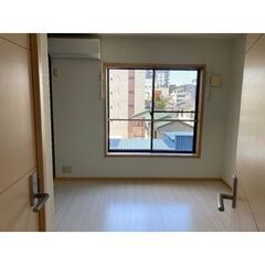 💕最上階✨初月賃料無料（フリーレント）、敷金ゼロ、礼金ゼロ、仲介手数料ゼロ💕駅チカ、「川崎大師駅」徒歩４分の立地・スーパーコンビニも徒歩圏内で生活環境も良好🎵 - 川崎市