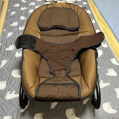 西松屋　バウンサー　新生児